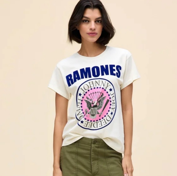 NWT DAYDREAMER RAMONES CLASSIC SEAL TOUR TEE, STONE VINTAGE, VARIOUS SIZES - Picture 6 of 6